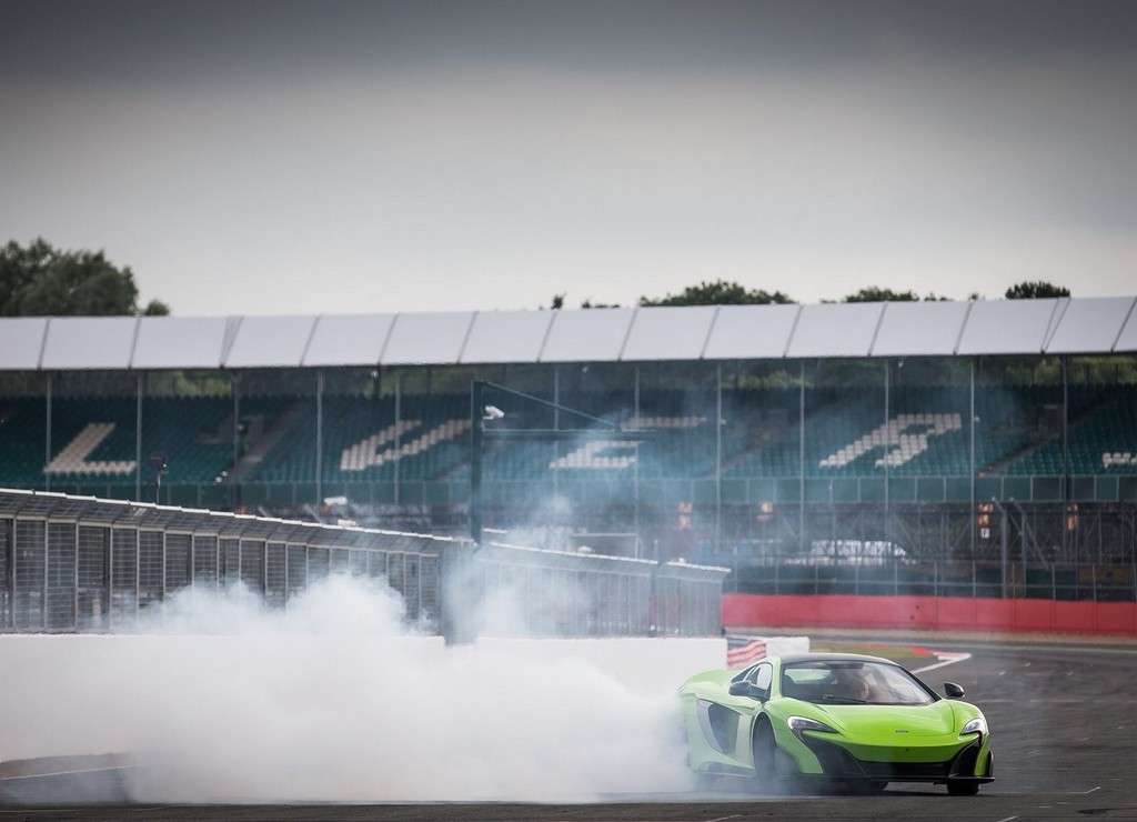 McLAREN 675LT, foto 35