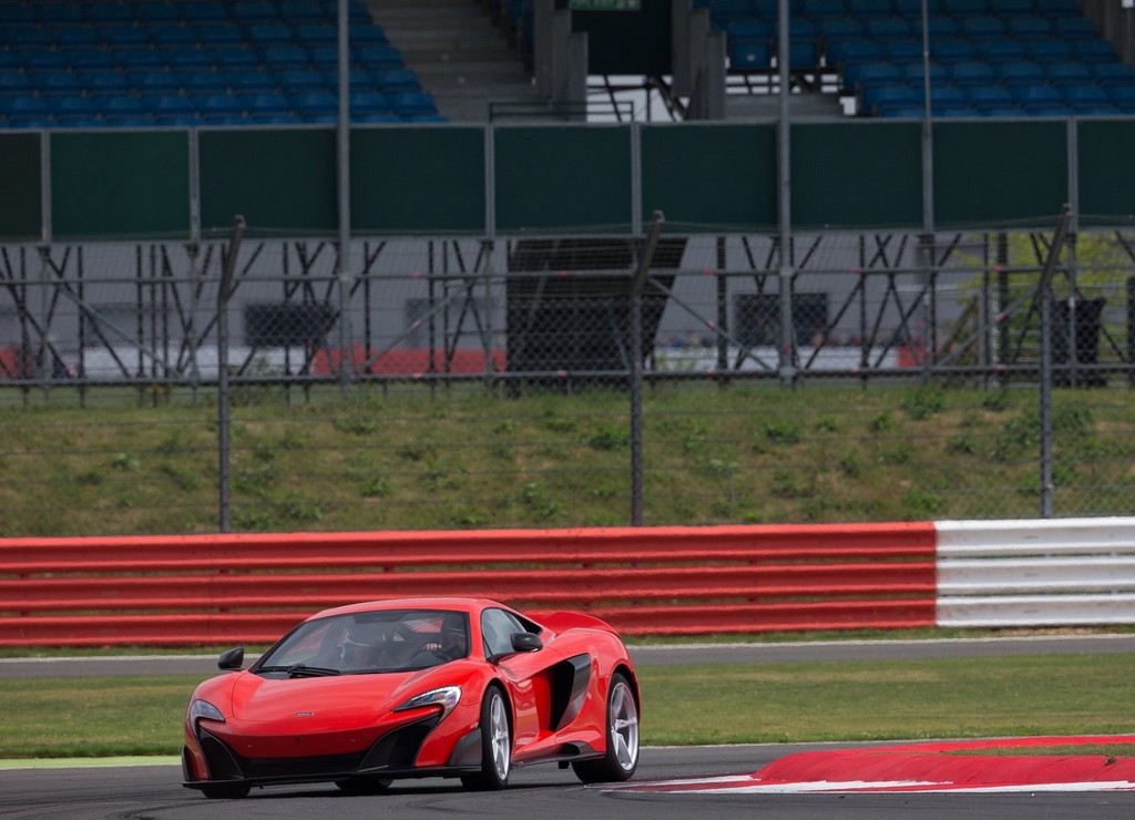 McLAREN 675LT, foto 37