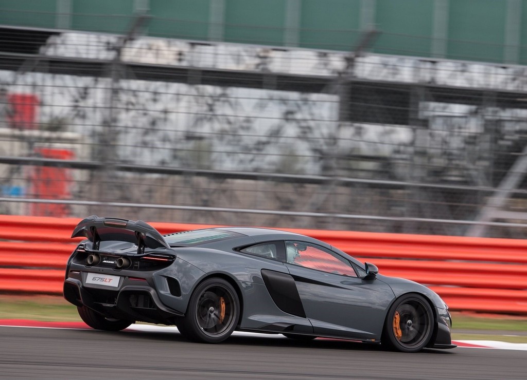 McLAREN 675LT, foto 96