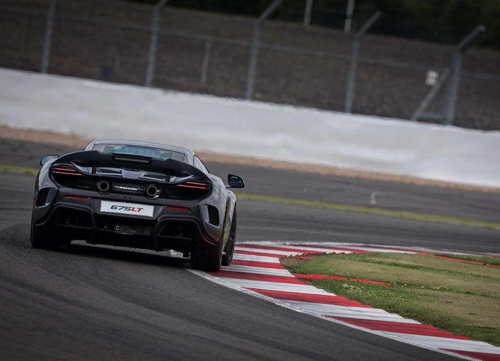 McLAREN 675LT, foto 103