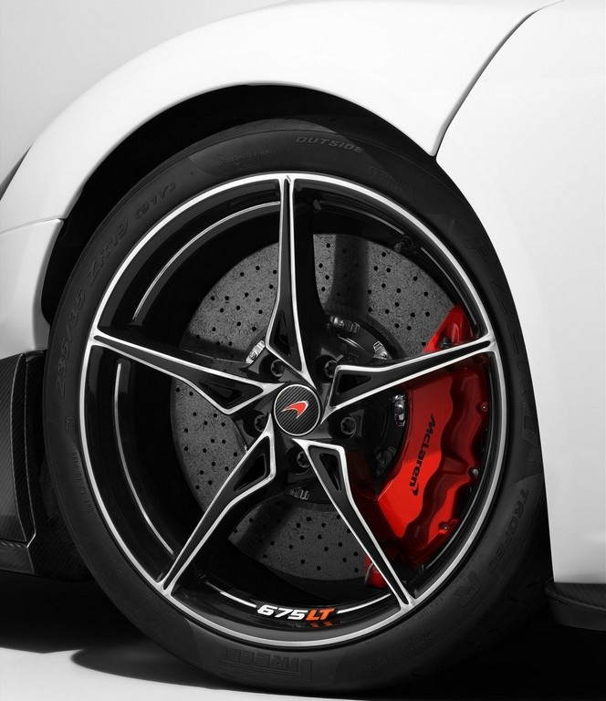 McLAREN 675LT, foto 170