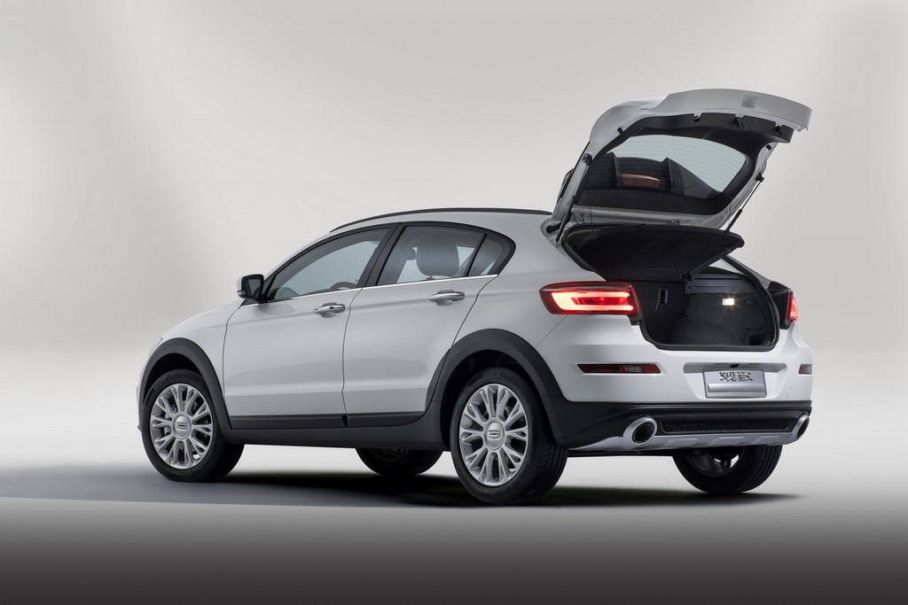 2016 - QOROS 3 CITY SUV, foto 7