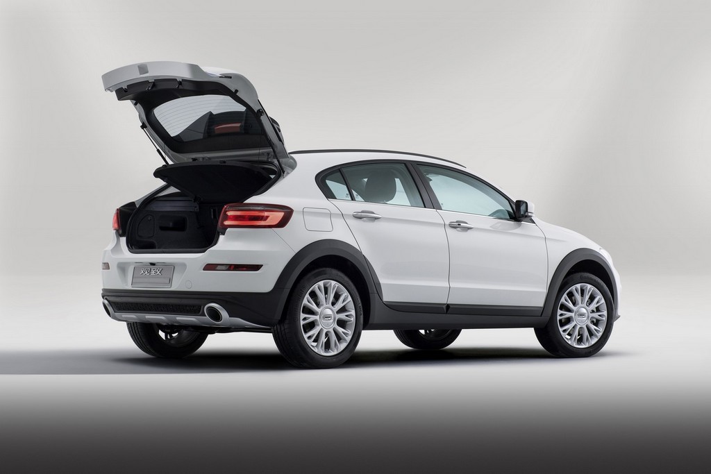 2016 - QOROS 3 CITY SUV, foto 8