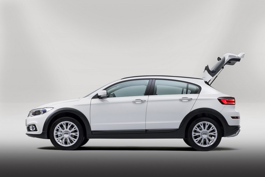 2016 - QOROS 3 CITY SUV, foto 10