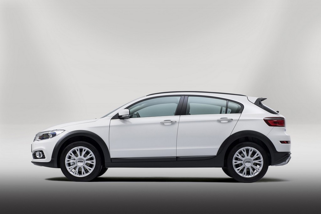 2016 - QOROS 3 CITY SUV, foto 11