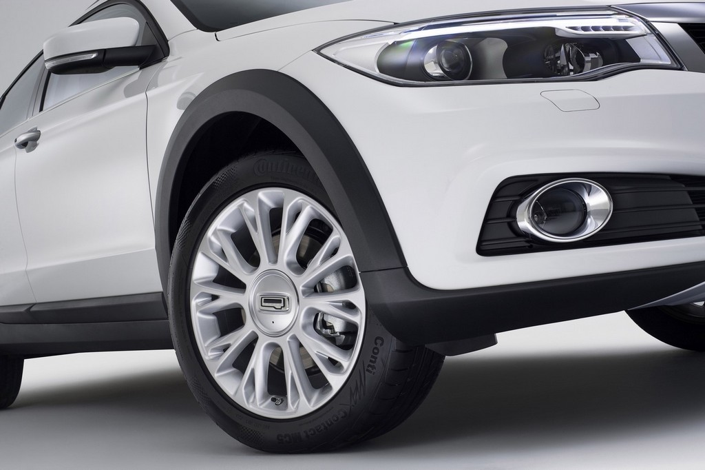 2016 - QOROS 3 CITY SUV, foto 14