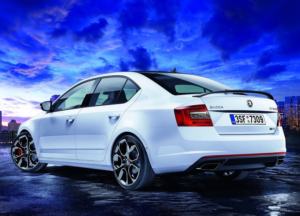 SKODA OCTAVIA RS 230, foto 2