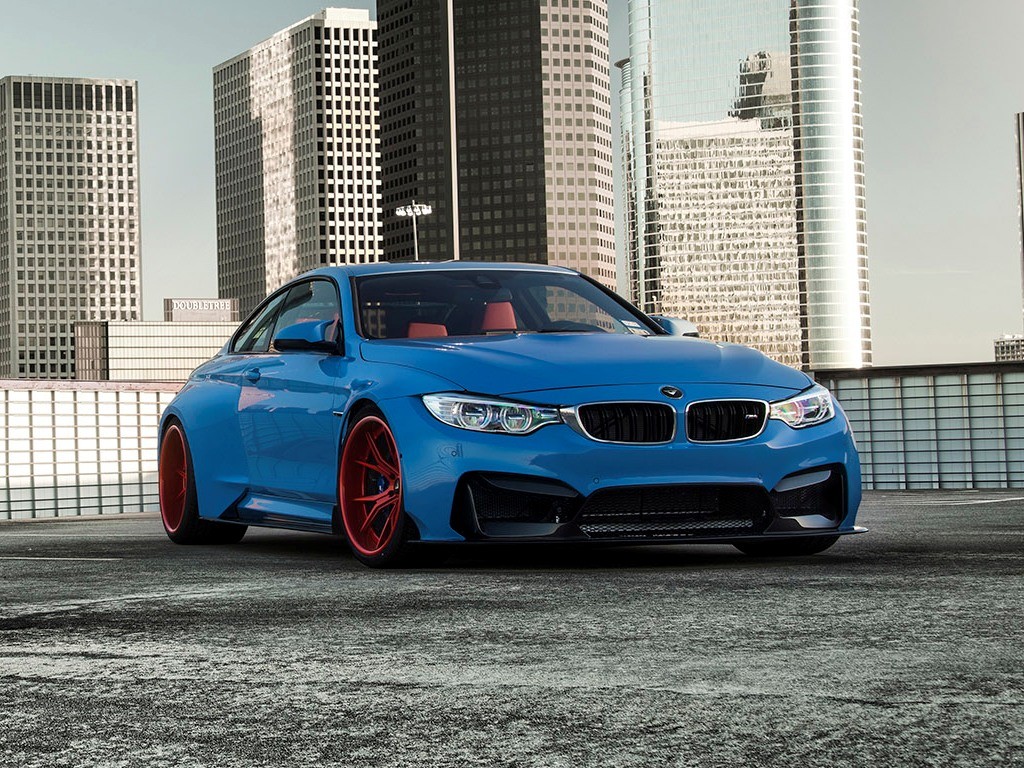 2015 - BMW M4 COUPE GTR-S4 YAS MARINA BLUE BY VORSTEINER, foto 2