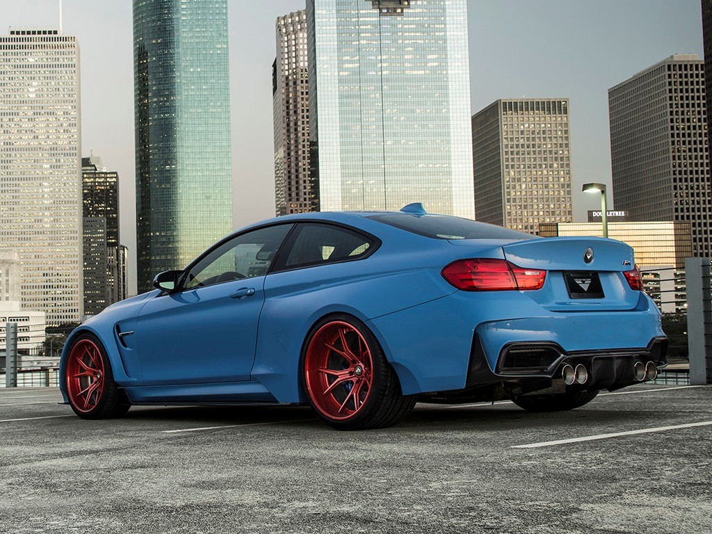 2015 - BMW M4 COUPE GTR-S4 YAS MARINA BLUE BY VORSTEINER, foto 5