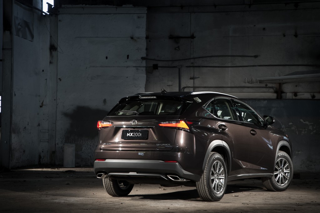 2015 - LEXUS NX 200t, foto 2