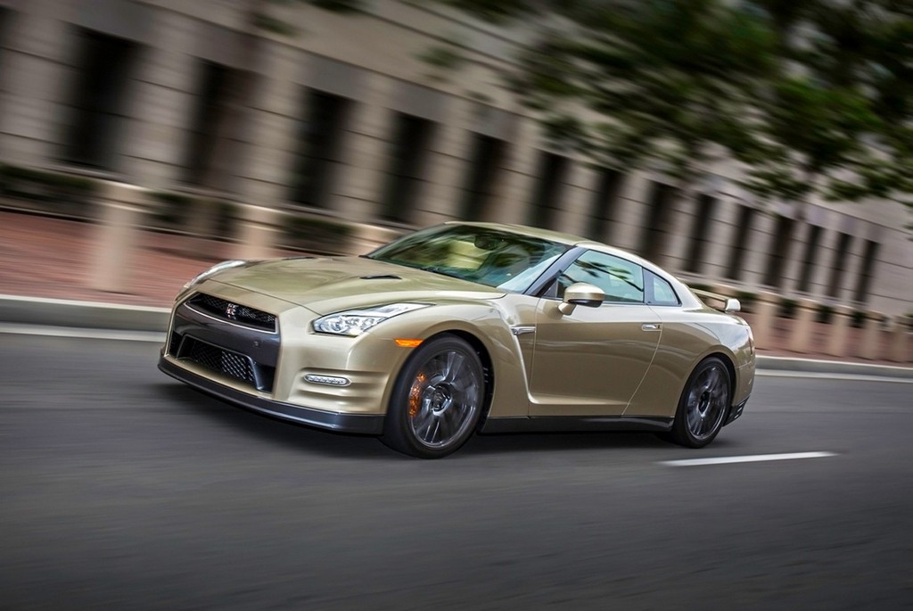2016 - NISSAN GT-R 45TH ANNIVERSARY GOLD EDITION, foto 8