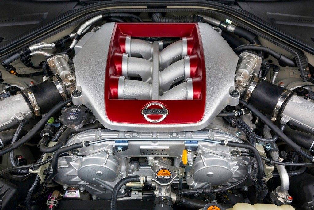2016 - NISSAN GT-R 45TH ANNIVERSARY GOLD EDITION, foto 22