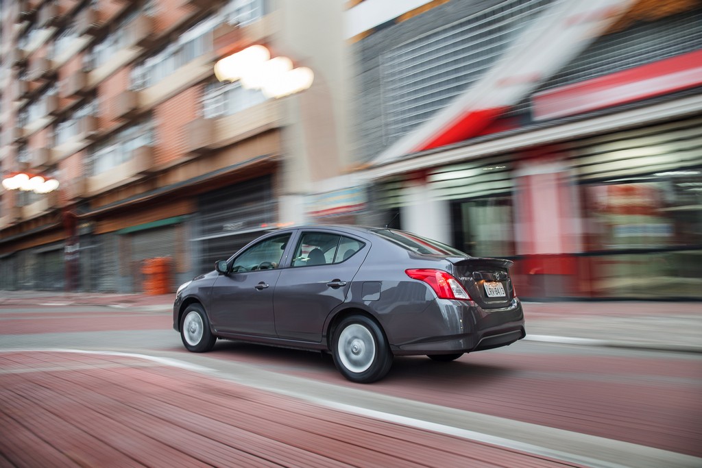 2015 - NISSAN VERSA, foto 3