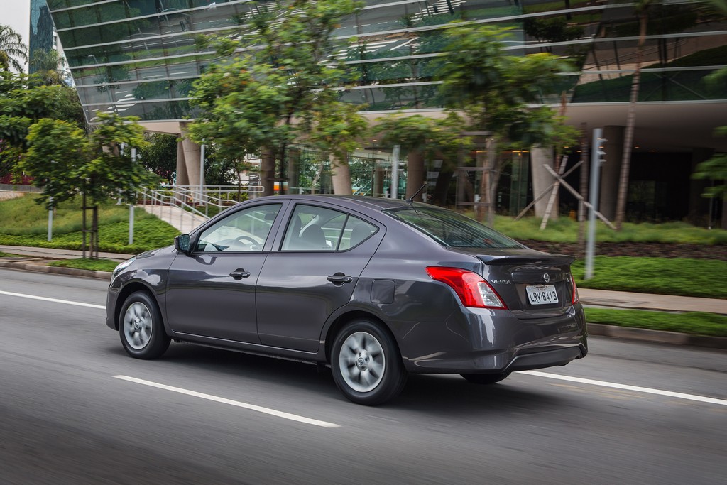 2015 - NISSAN VERSA, foto 6