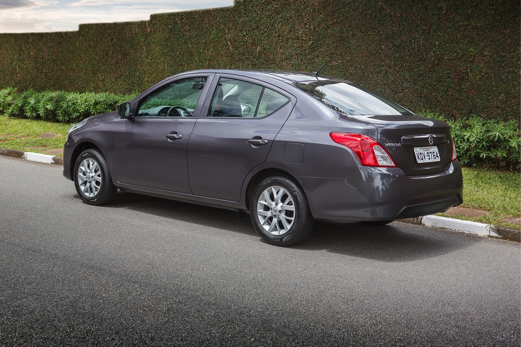 2015 - NISSAN VERSA, foto 8