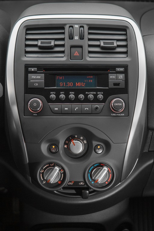 2015 - NISSAN VERSA, foto 39