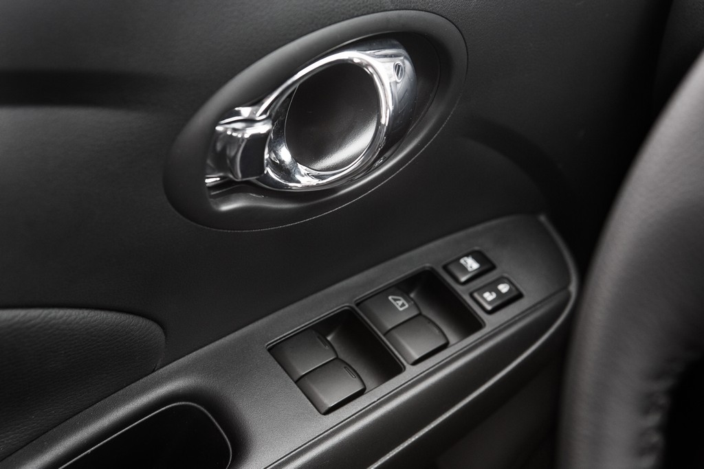 2015 - NISSAN VERSA, foto 53