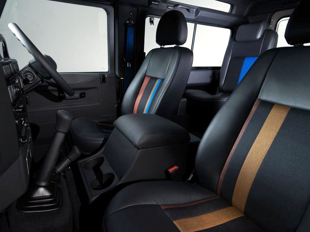 2015 - LAND ROVER DEFENDER PAUL SMITH EDITION, foto 21