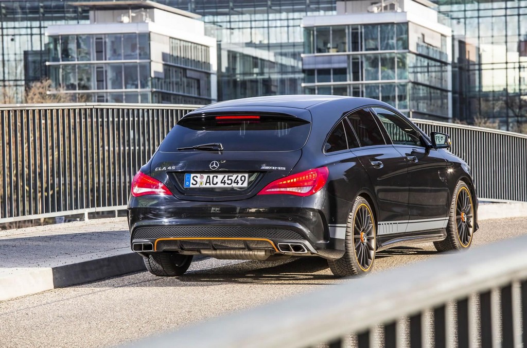 2015 - MERCEDES-AMG CLA 45 SHOOTING BRAKE ORANGE ART EDITION, foto 2
