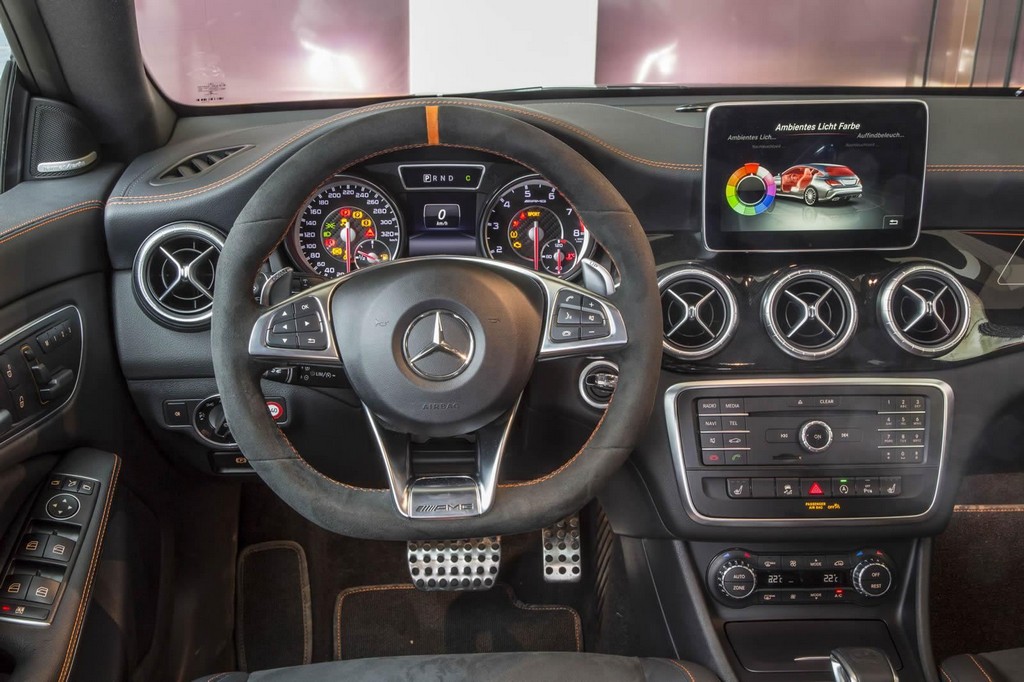2015 - MERCEDES-AMG CLA 45 SHOOTING BRAKE ORANGE ART EDITION, foto 24