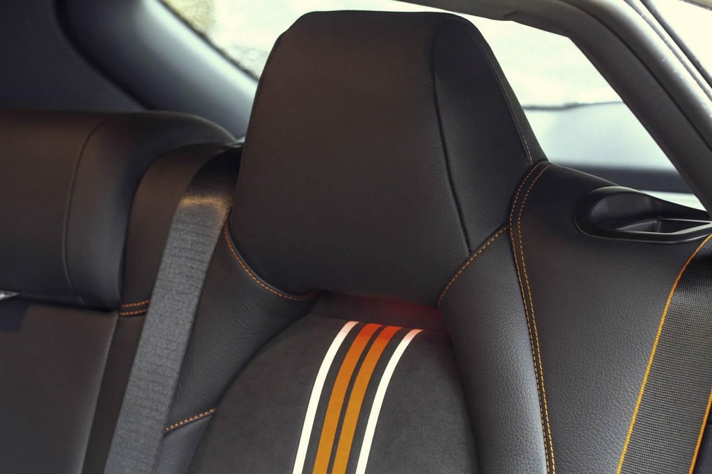 2015 - MERCEDES-AMG CLA 45 SHOOTING BRAKE ORANGE ART EDITION, foto 30