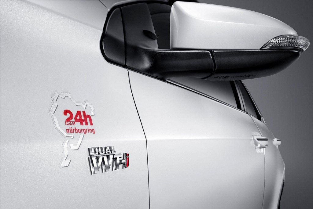 2015 - TOYOTA COROLLA NÜRBURGRING EDITION, foto 2