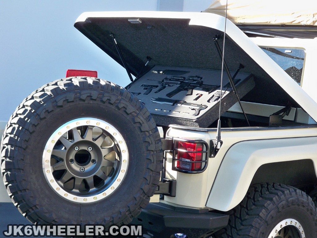 2015 - JEEP WRANGLER PICK-UP 6X6 BY TYRANT MOTORWORKS, foto 13
