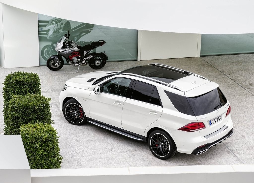 2016 - MERCEDES-AMG GLE 63, foto 11