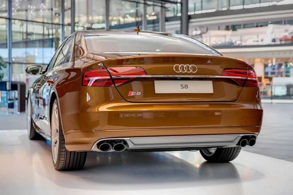 2015 - AUDI S8 BY AUDI EXCLUSIVE, foto 2