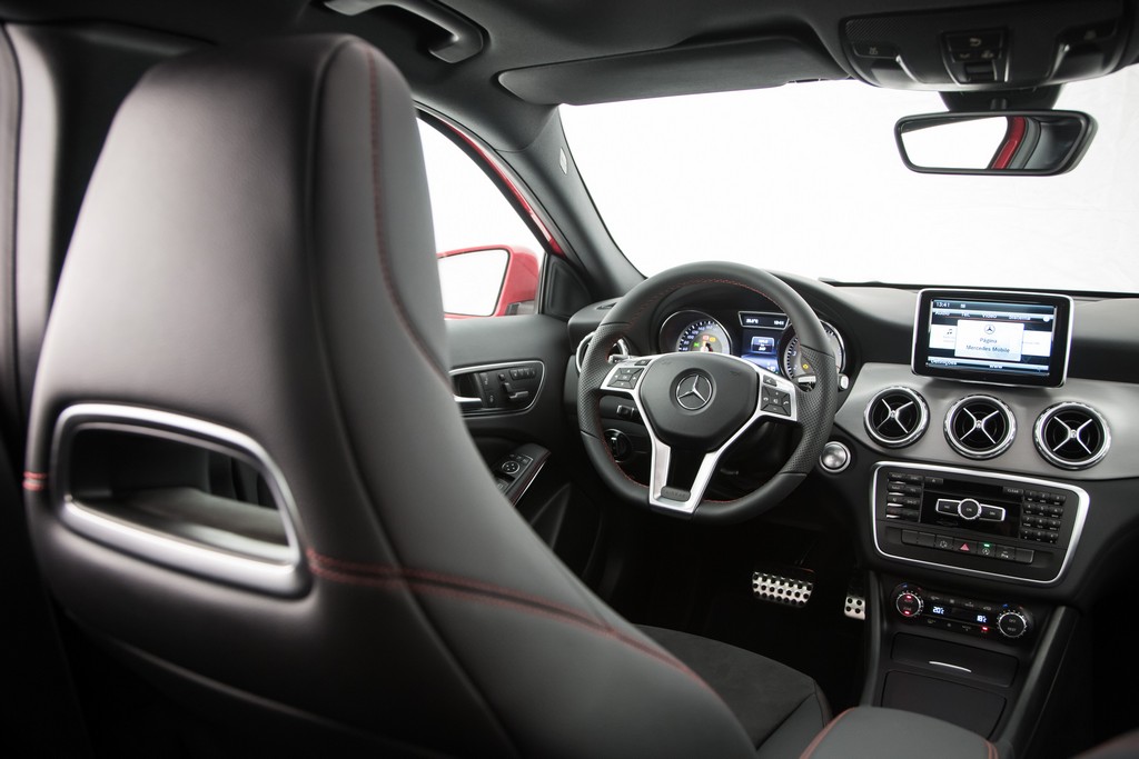 2015 - MERCEDES-BENZ GLA 250, foto 98
