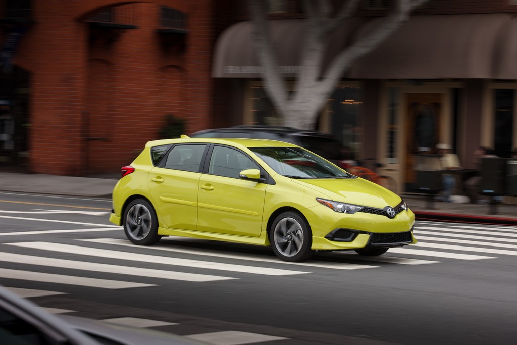 2016 - SCION iM, foto 8