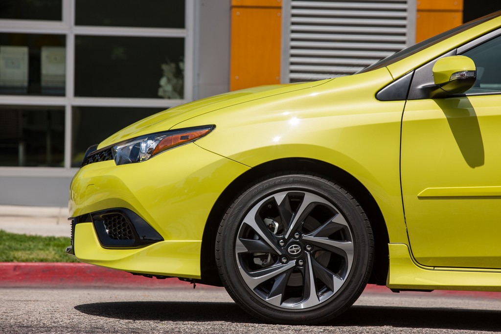 2016 - SCION iM, foto 10