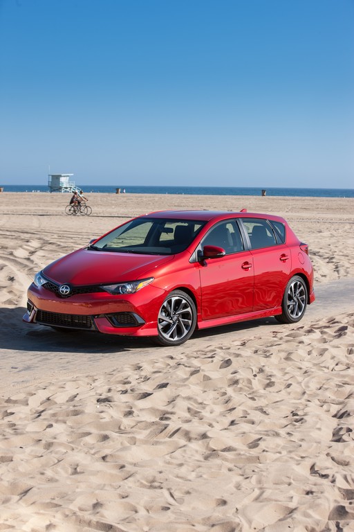 2016 - SCION iM, foto 28