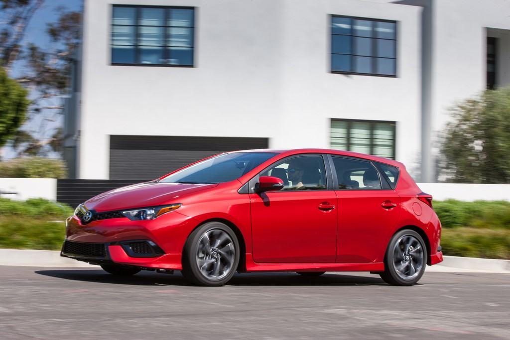 2016 - SCION iM, foto 29