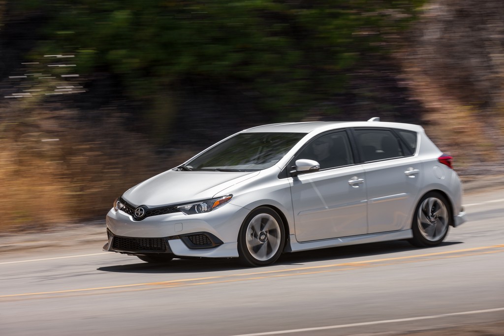 2016 - SCION iM, foto 34