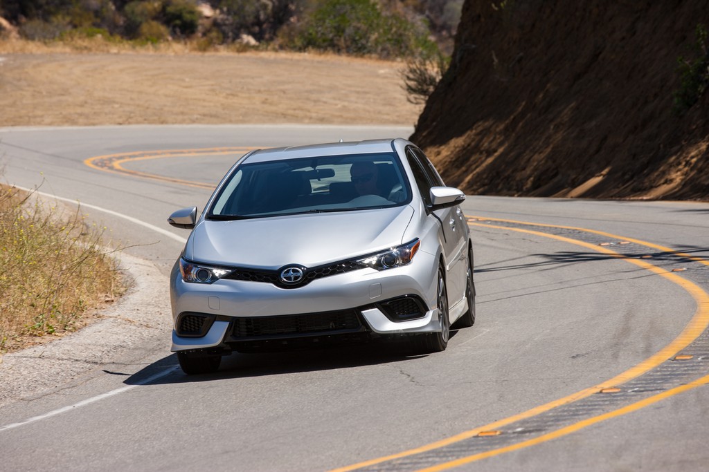 2016 - SCION iM, foto 36