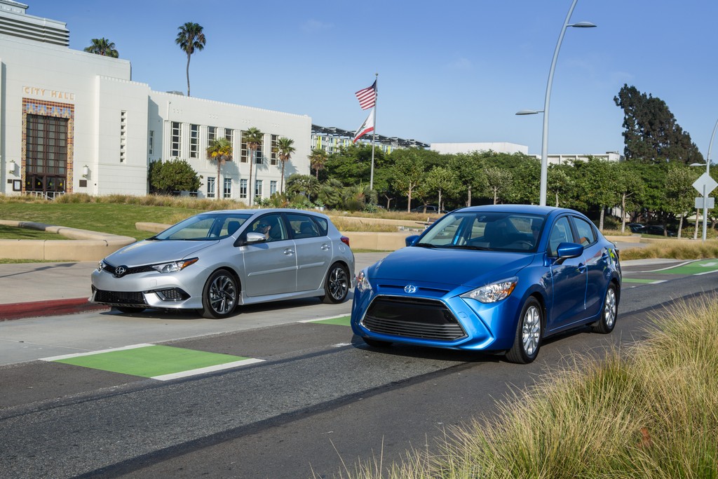 2016 - SCION iM, foto 41