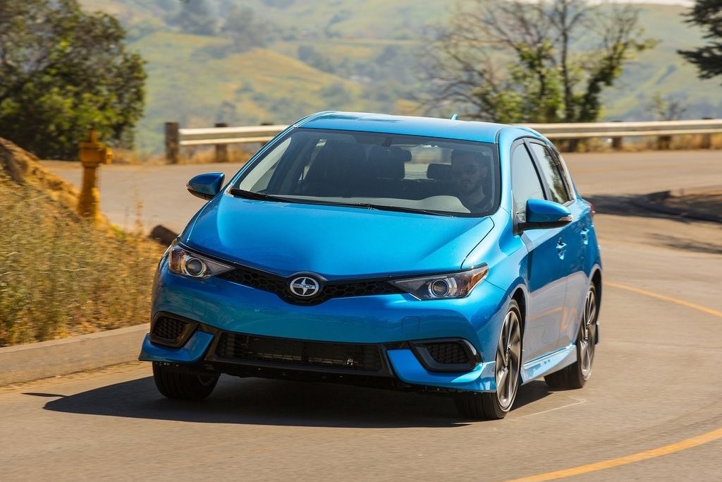 2016 - SCION iM, foto 50