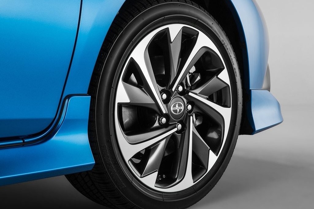 2016 - SCION iM, foto 75