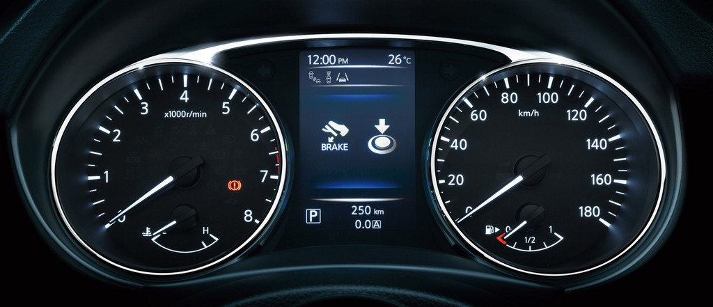 2015 - NISSAN X-TRAIL HYBRID, foto 13