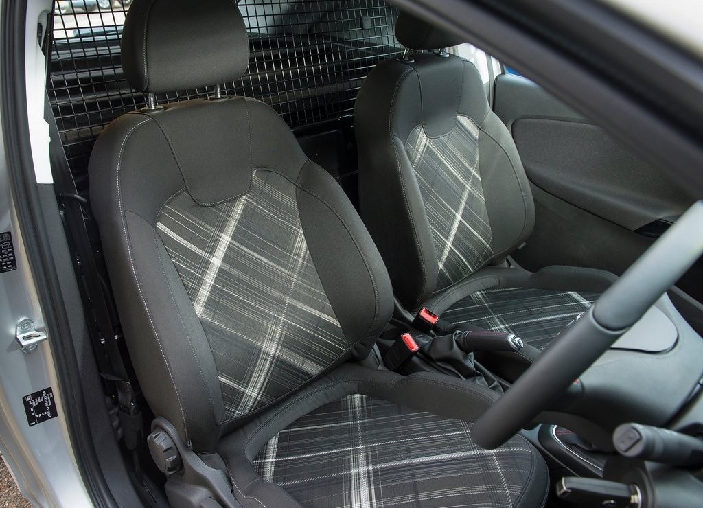 2015 - VAUXHALL CORSAVAN, foto 44