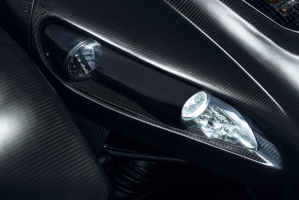 2015 - DONKERVOORT D8 GTO BARE NAKED CARBON EDITION, foto 10