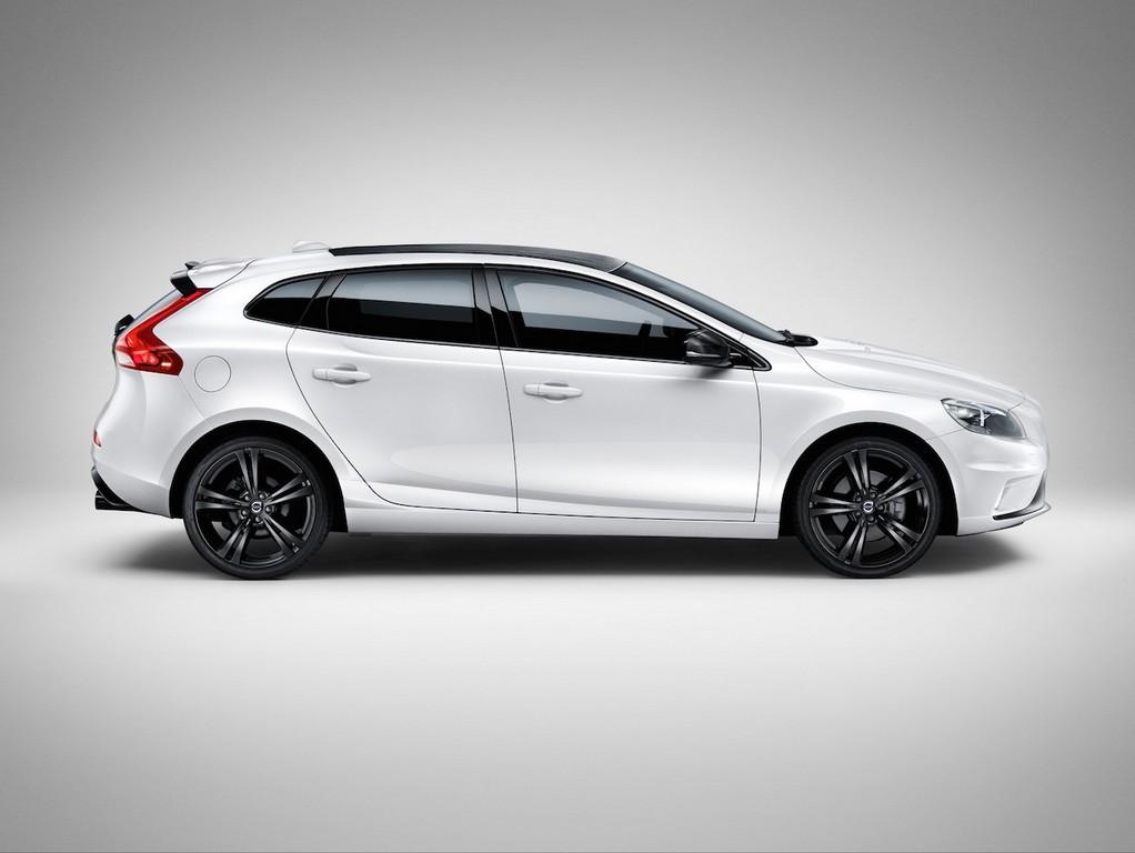 2015 - VOLVO V40 CARBON EDITION, foto 3