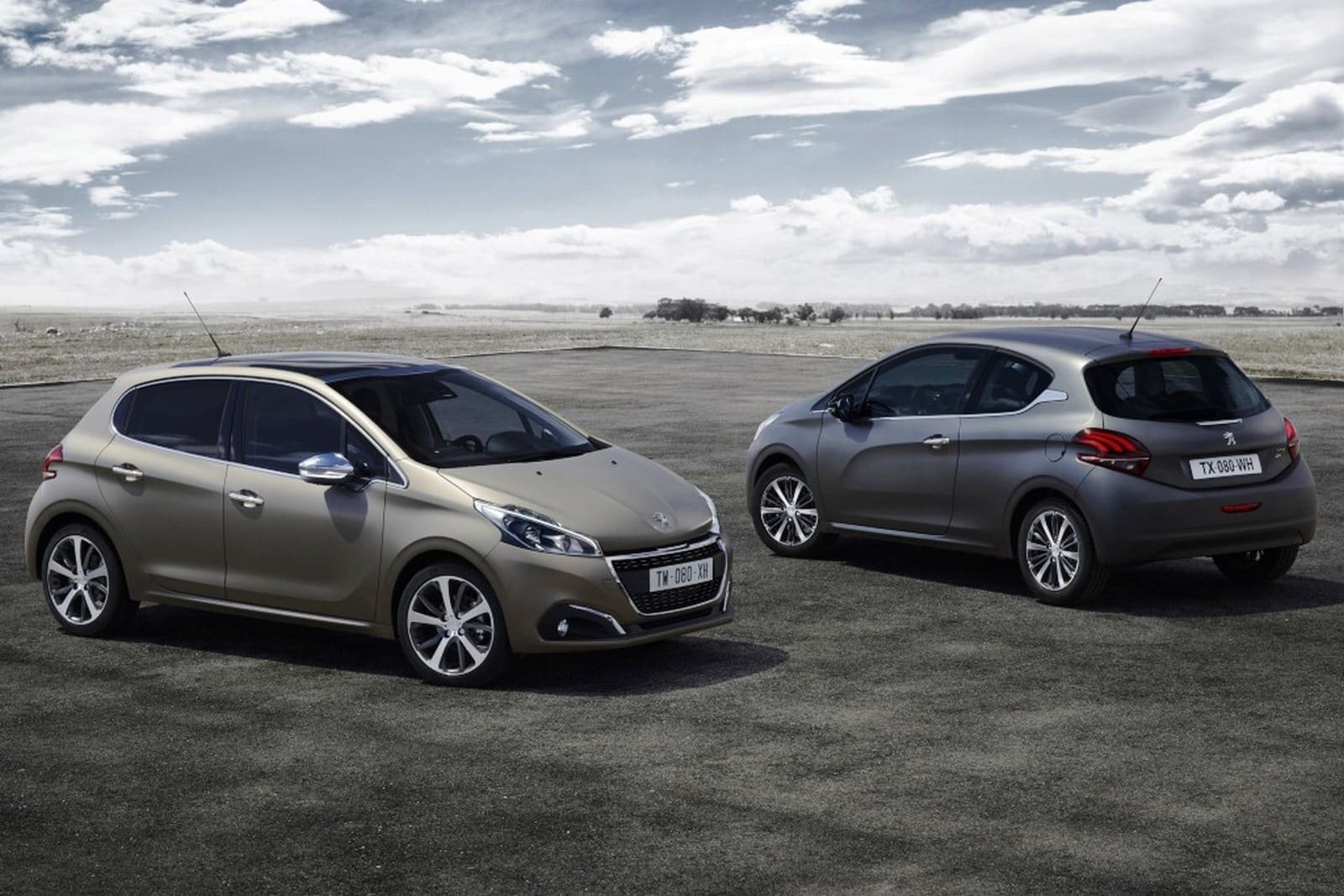 2015 - PEUGEOT 208 BLUE HDI, foto 1