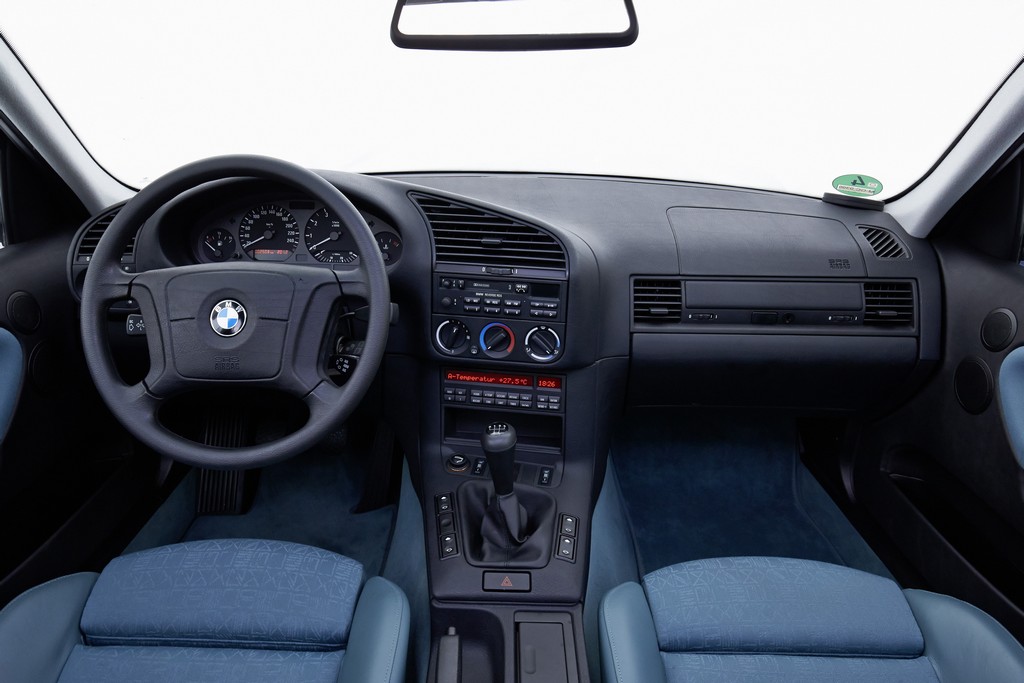 2016 - BMW 3 SERIES SEDAN, foto 221