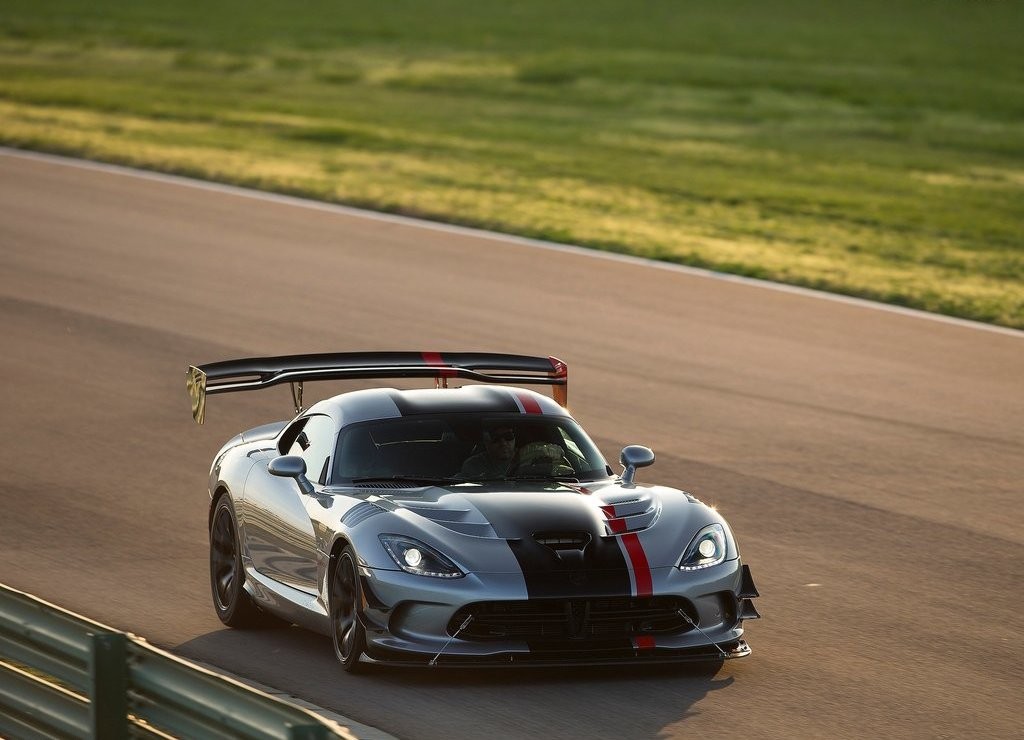 DODGE VIPER ACR, foto 11