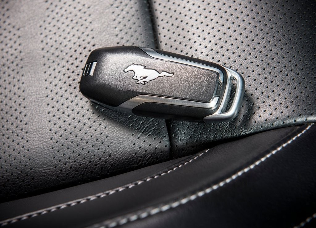 2015 - FORD MUSTANG CONVERTIBLE EU VERSION, foto 28