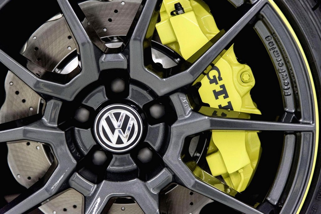 2015 - VOLKSWAGEN GOLF GTI DARK SHINE CONCEPT, foto 9