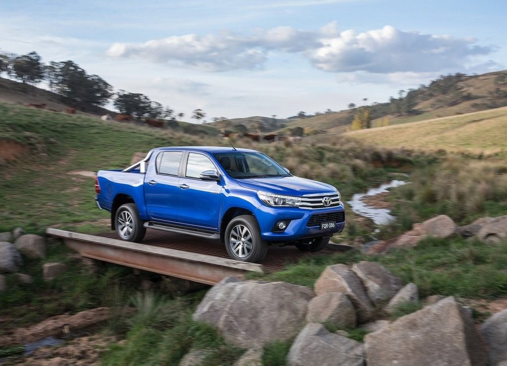 2016 - TOYOTA NEW HILUX, foto 11