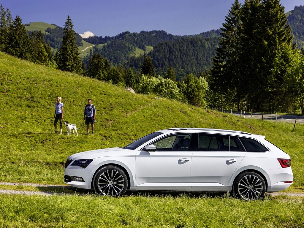 2016 - SKODA SUPERB COMBI, foto 10